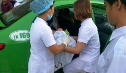 Tài xế taxi đỡ đẻ cho sản phụ ngay trên xe